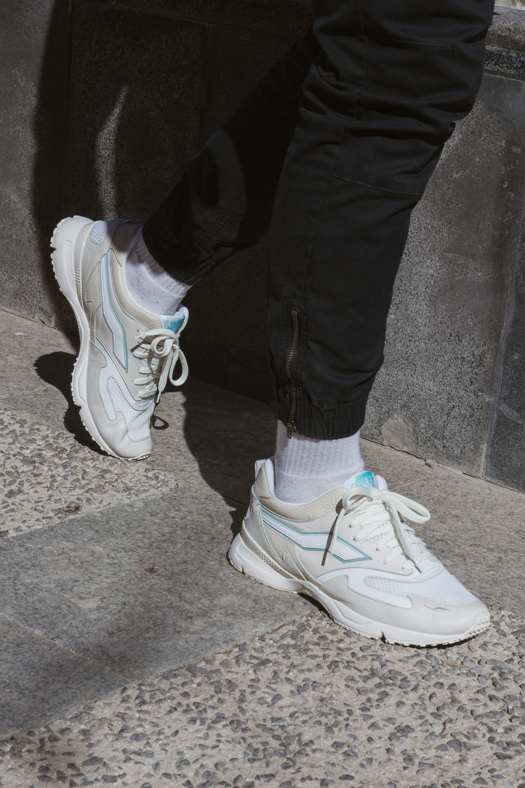 Cross France lifestyle hero mobile